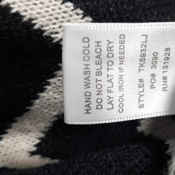 WISHLIST BLACK/ WHITE CHEVRIN SWEATER SZ XL - Picture 6 of 14